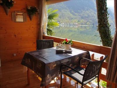 Chalets direct aan water Meer van Lugano